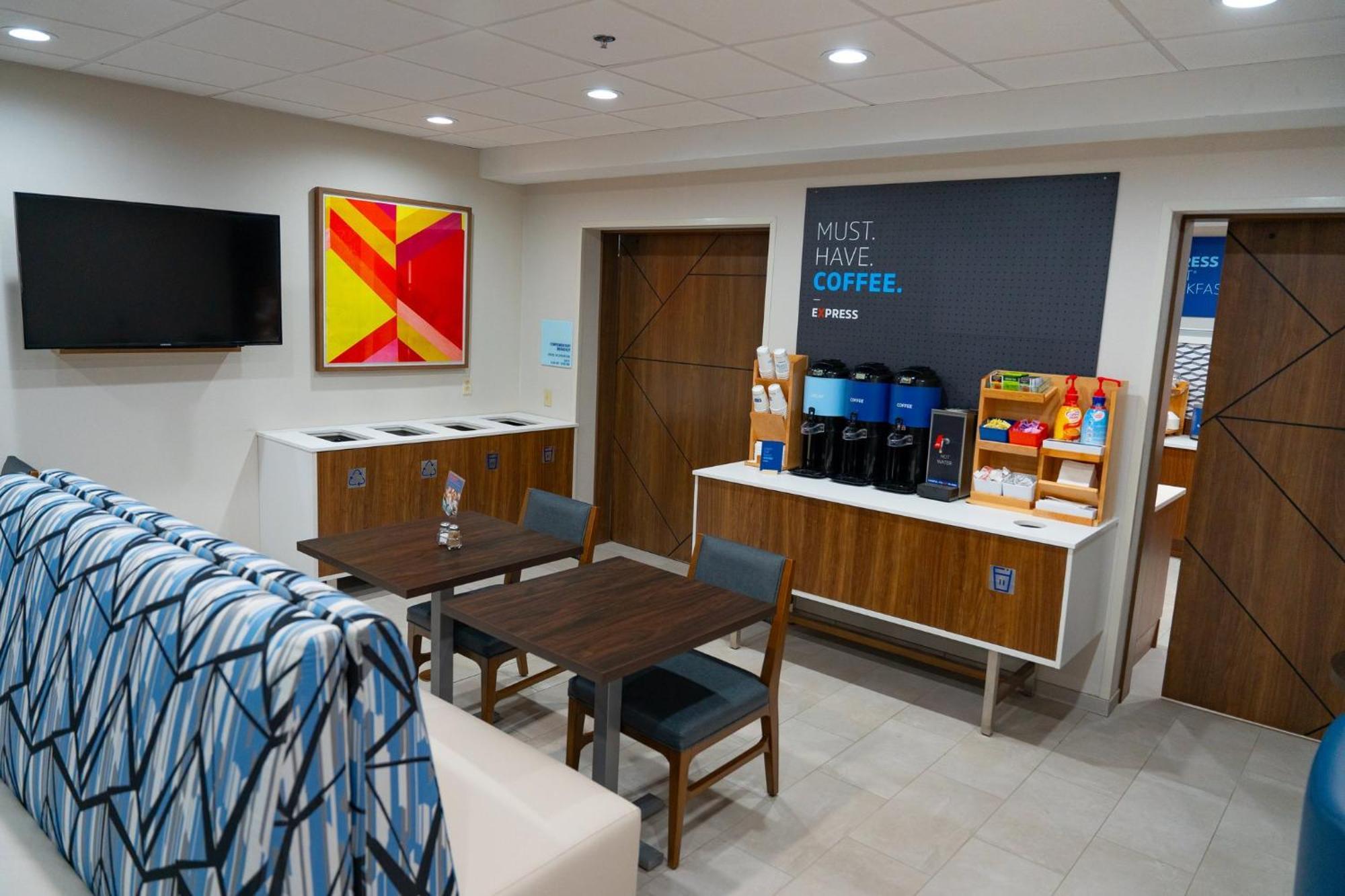 Express & West Chester By Ihg