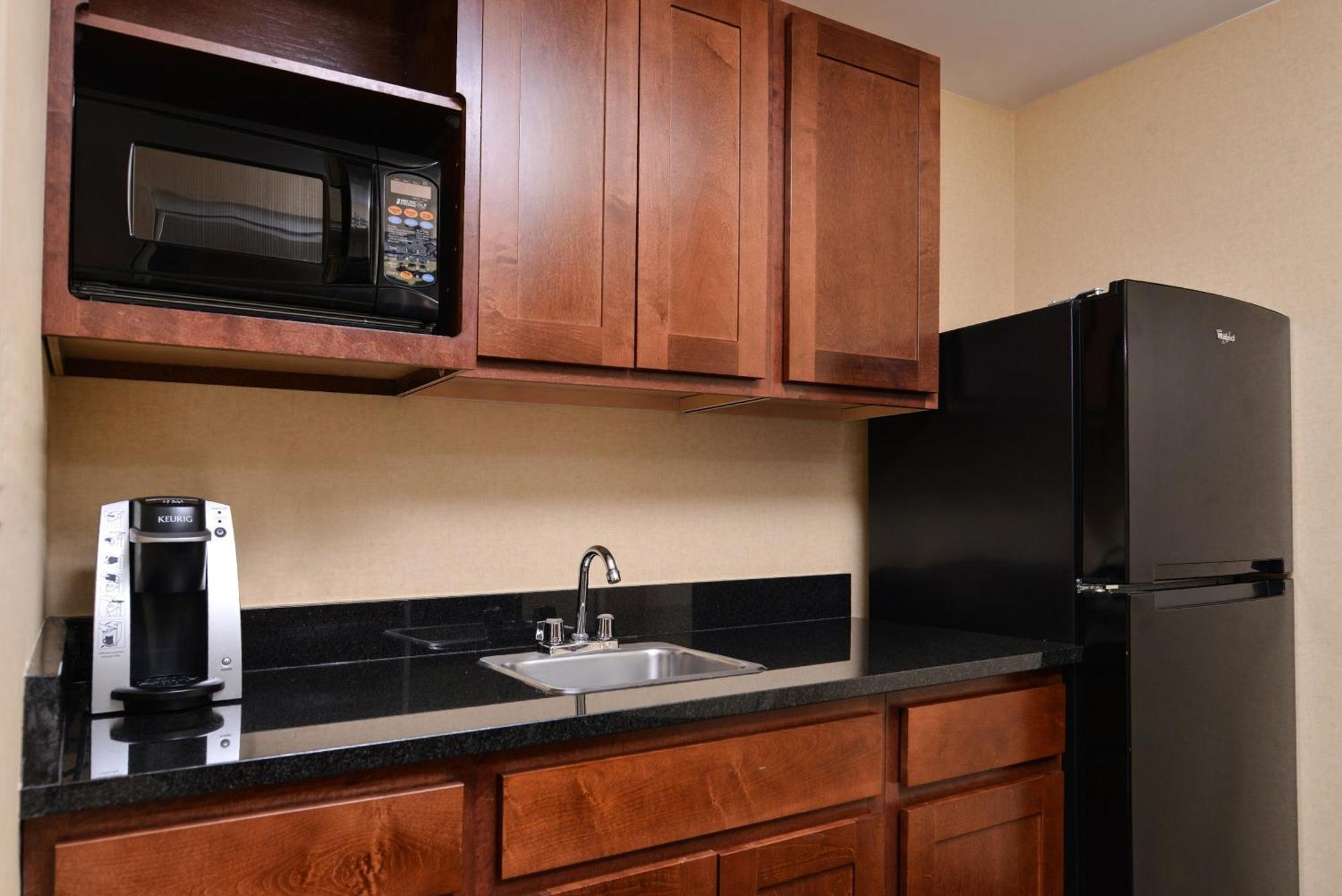 Express & West Chester By Ihg